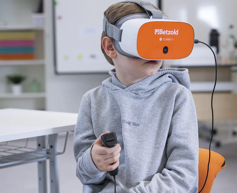 765725-764563_ClassVR_010.jpg