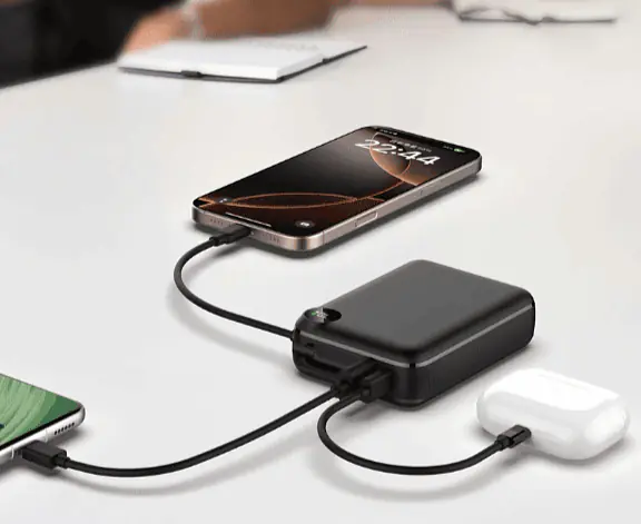 Formcase Powerbank 20000mAh dbox Swiss(4)(1).png